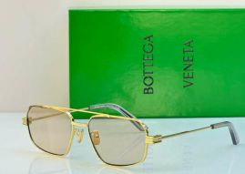 Picture of Bottega Veneta Sunglasses _SKUfw55533347fw